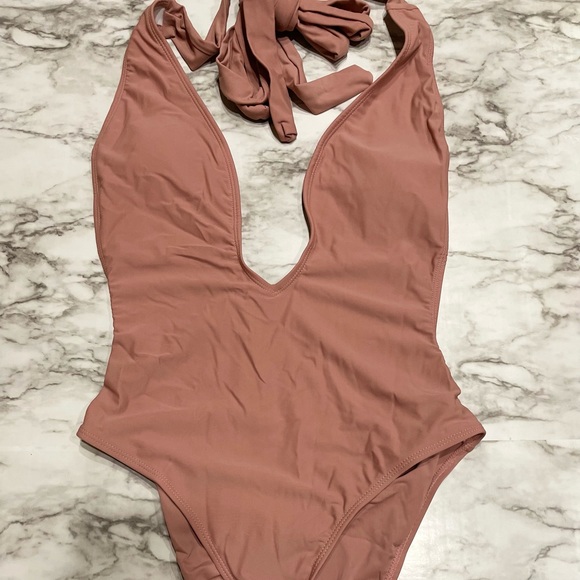 ❤️‍🔥 LAST ONE ❤️‍🔥 Women’s Monokini One Piece Bikini Swimsuit SIze M - Picture 7 of 7